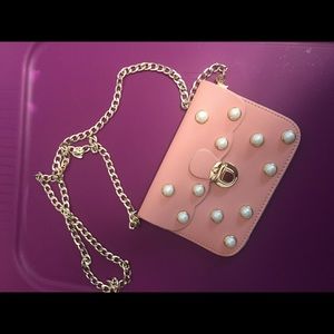 Embellished pearl pink and gold envelope handbag